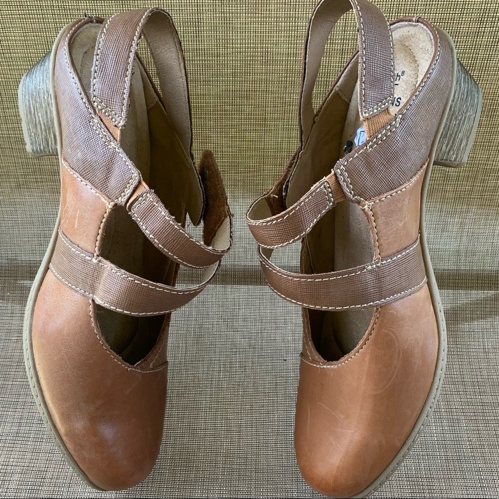 Earth Origins Leather Shoes